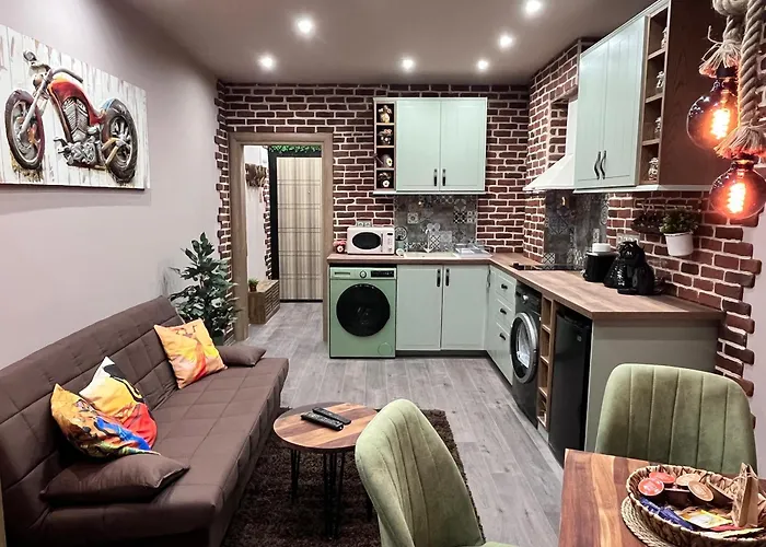 даная 3 Apartment *