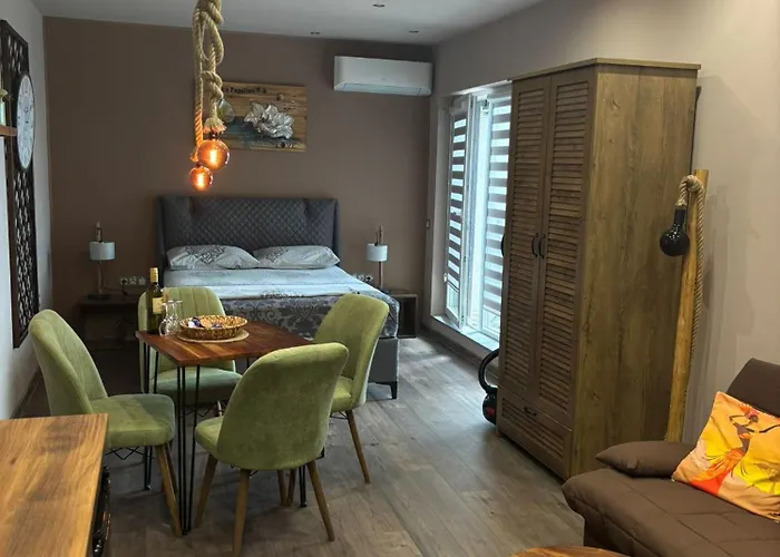 даная 3 דירה וארנה